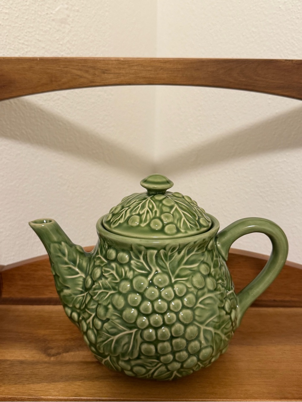 Cracker Barrel Green Leaf & Grape Relief Ceramic Teapot